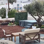 Elysian Elia Heritage Oia