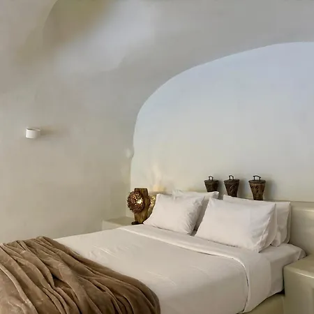Elysian Elia Heritage Guest house Oia (Santorini)