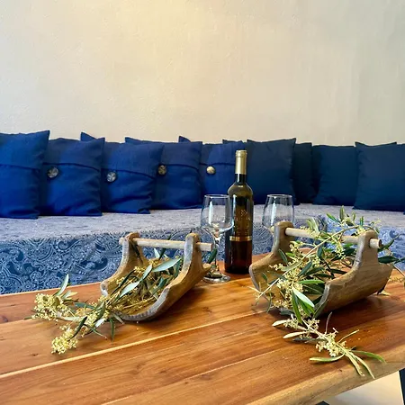 Elysian Elia Heritage Guest house Oia (Santorini)