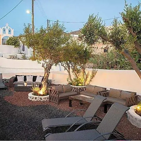Elysian Elia Heritage 3* Oia (Santorini)