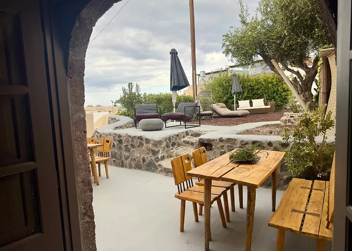 Elysian Elia Heritage Oia (Santorini)