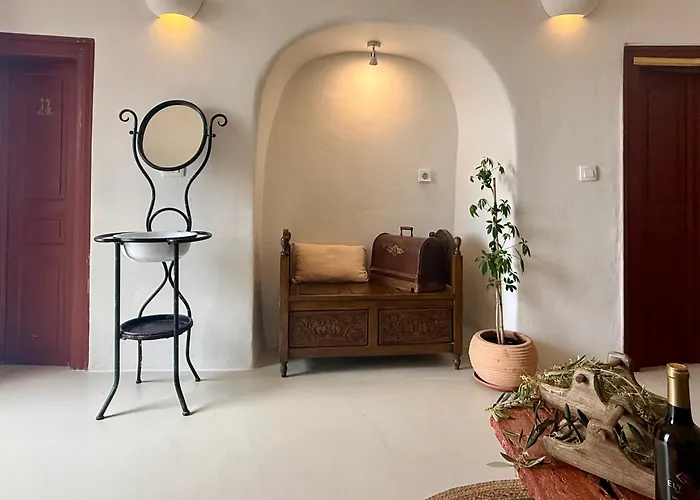 Elysian Elia Heritage Guest house Oia (Santorini)