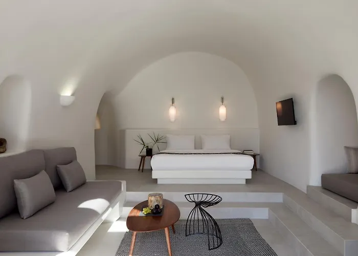 Elysian Elia Heritage Oia (Santorini)