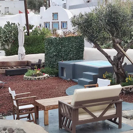 Elysian Elia Heritage Oia